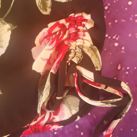 Sheer Floral "Meghan" blouse_NY&Co - Picture 7 of 11